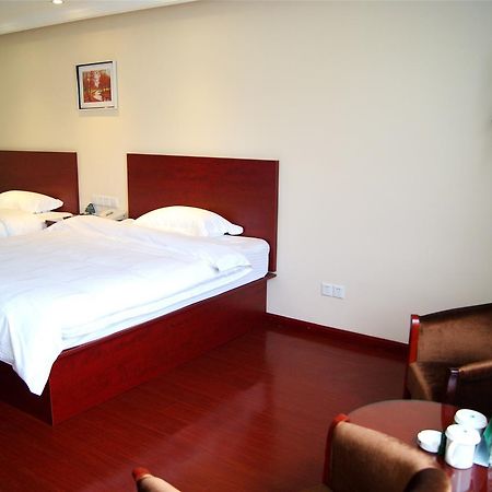 Greentree Inn Shanxi Xi'An North Gate Railway Station Express Hotel Exterior photo