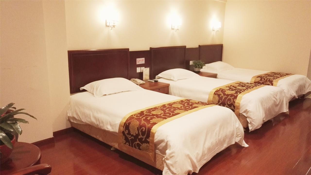Greentree Inn Shanxi Xi'An North Gate Railway Station Express Hotel Exterior photo